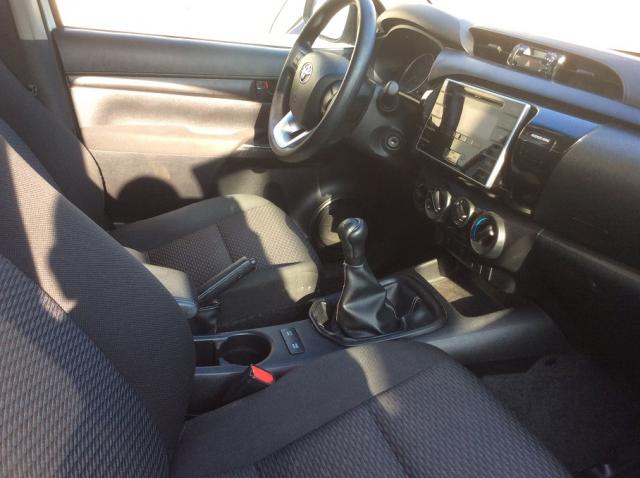 Toyota Hilux image 3