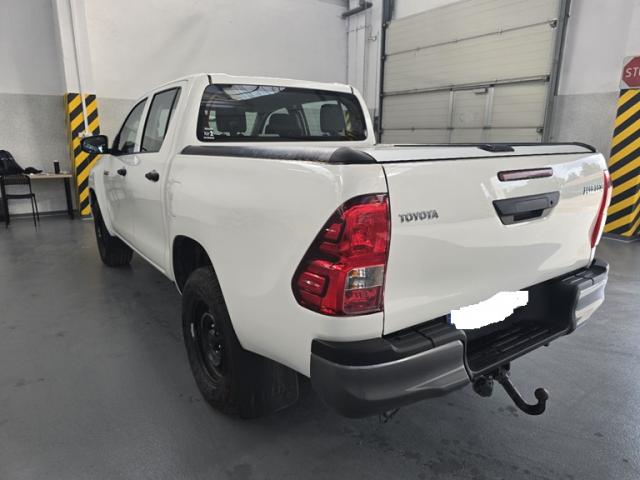 Toyota Hilux image 1