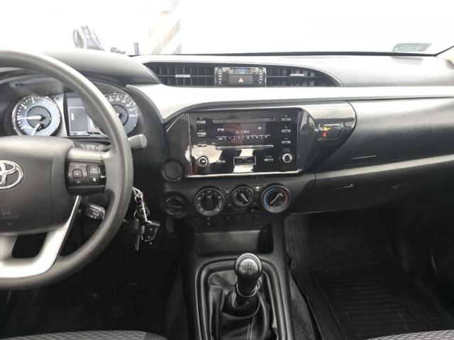 Toyota Hilux image 7