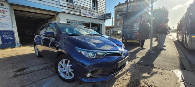 Toyota Auris image 7