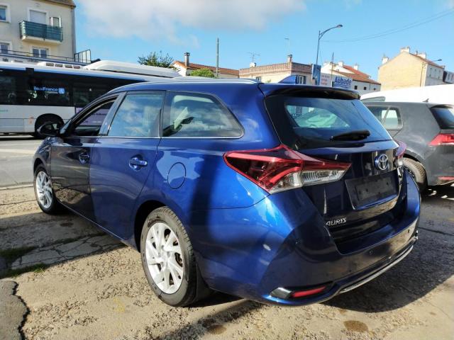 Toyota Auris image 6