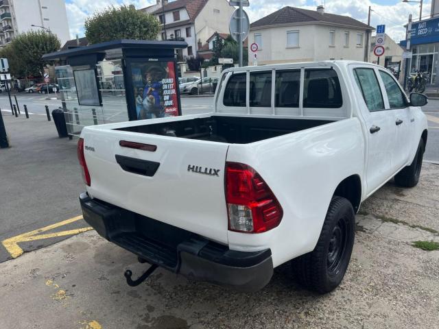 Toyota Hilux image 5