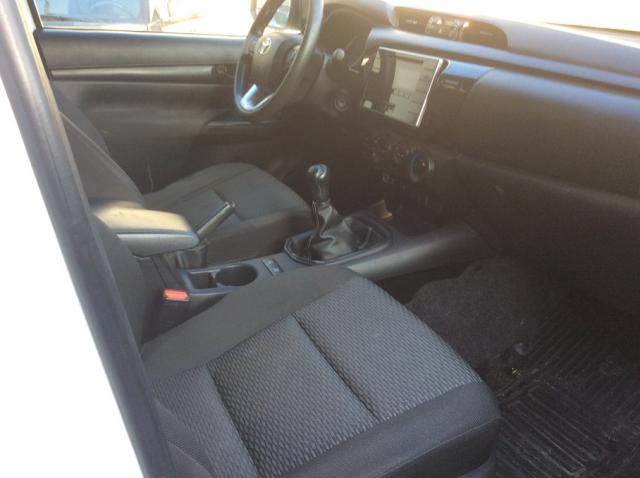 Toyota Hilux image 6