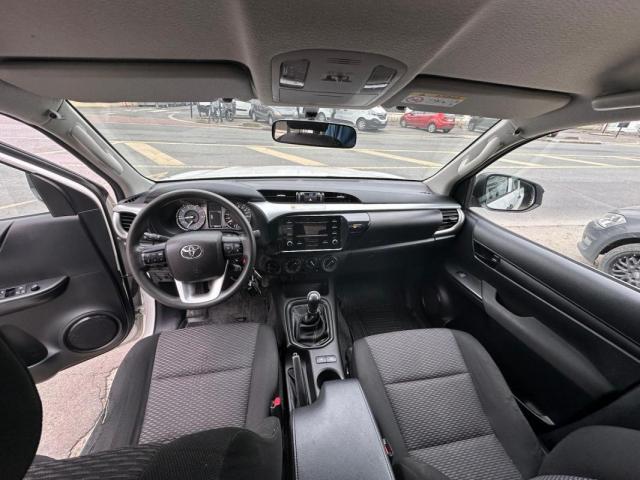 Toyota Hilux image 7