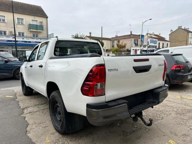 Toyota Hilux image 1