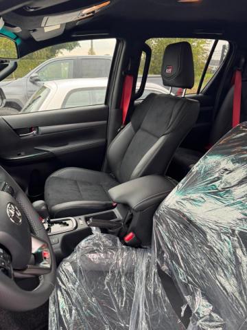 Toyota Hilux image 7