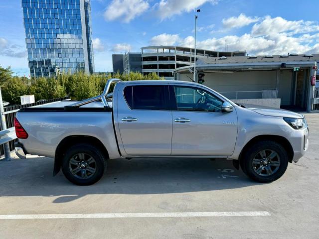 Toyota Hilux image 6