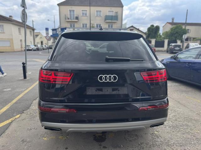 Audi Q7 image 1
