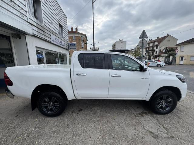 Toyota Hilux image 7
