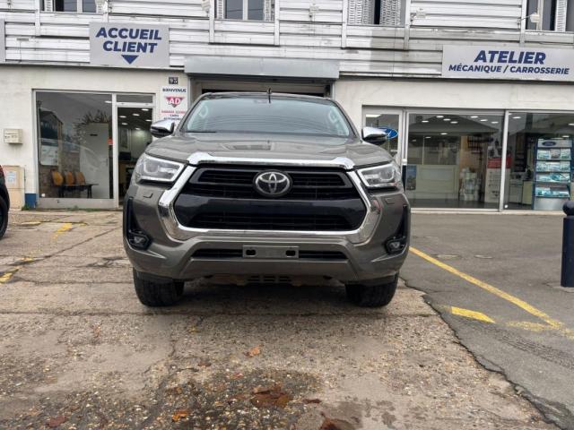 Toyota Hilux image 4