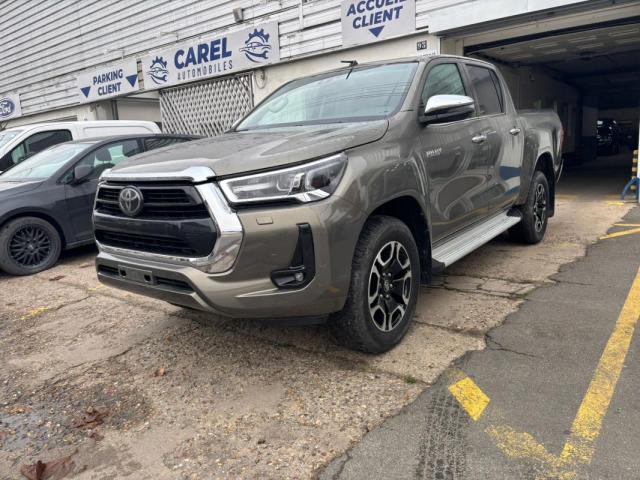 Toyota Hilux image 2