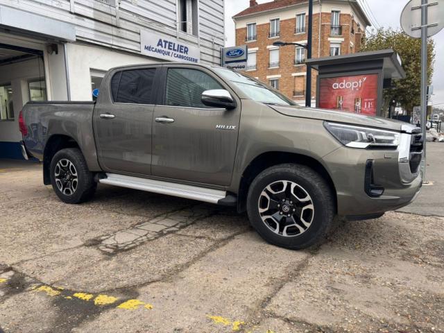 Toyota Hilux image 5