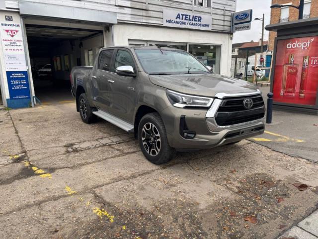 Toyota Hilux image 8