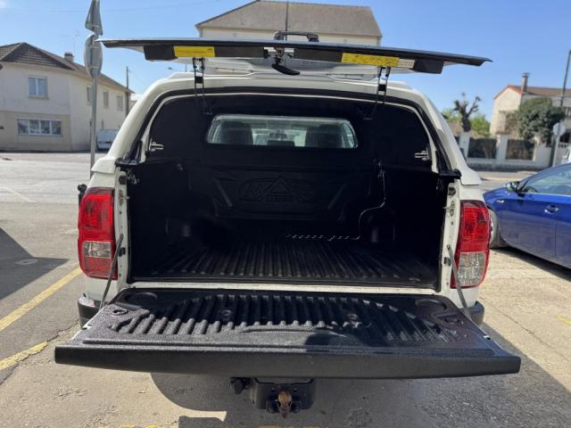 Toyota Hilux image 6