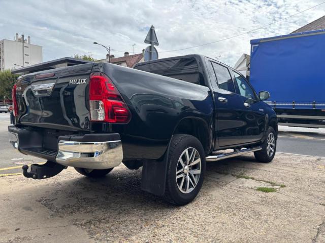 Toyota Hilux image 9