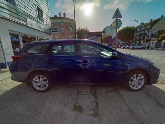 Toyota Auris image 5