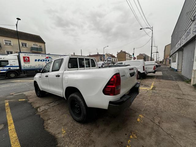 Toyota Hilux image 3