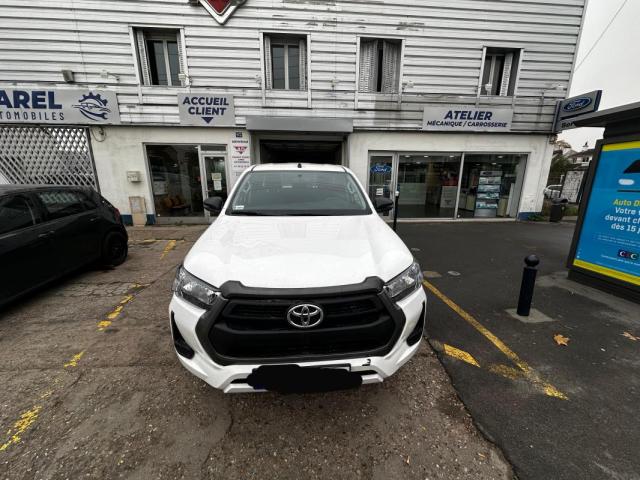 Toyota Hilux image 7