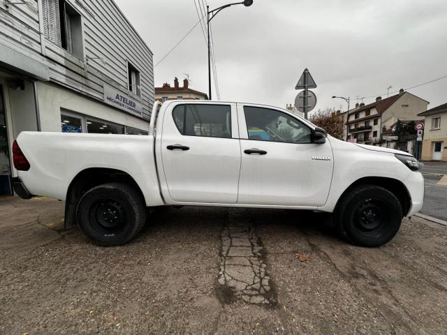 Toyota Hilux image 1