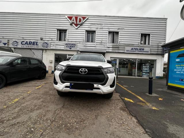 Toyota Hilux image 4