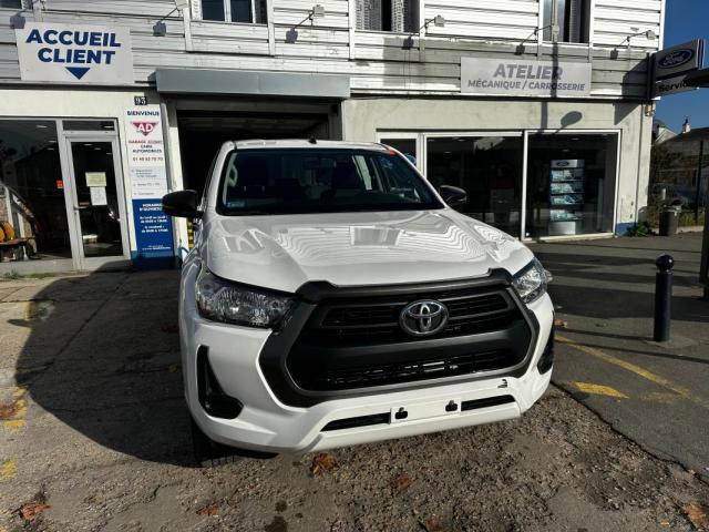 Toyota Hilux image 3