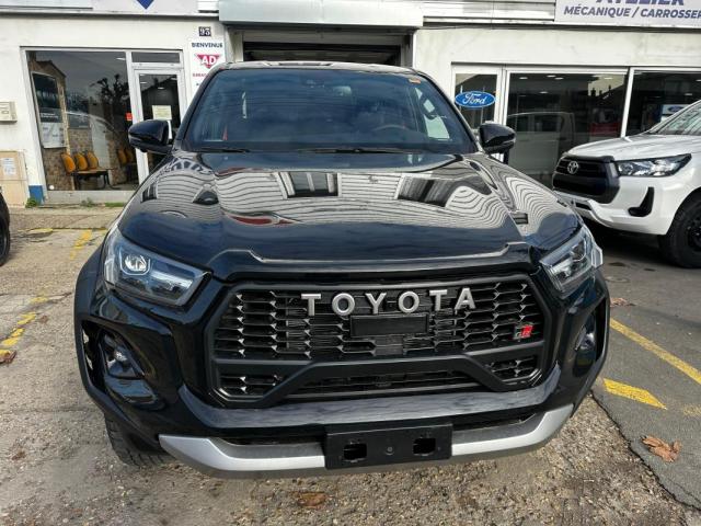 Toyota Hilux image 8