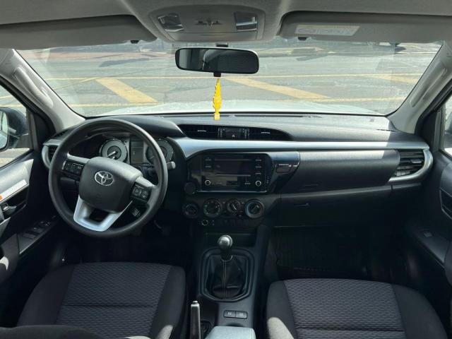 Toyota Hilux image 1