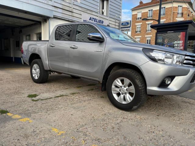 Toyota Hilux image 3