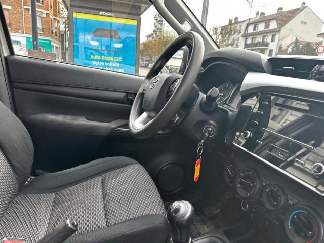 Toyota Hilux image 9