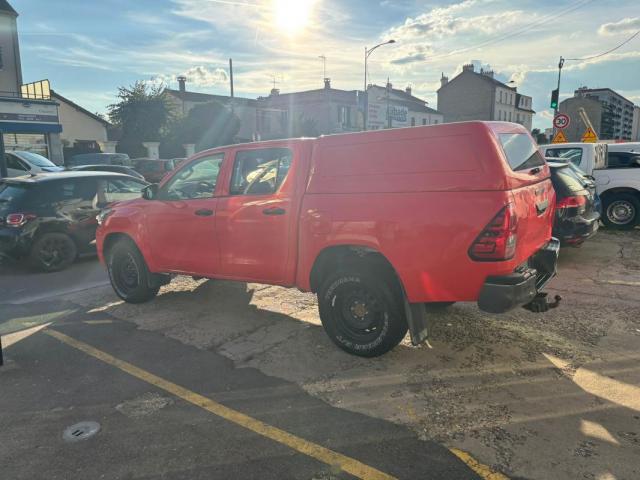 Toyota Hilux image 2