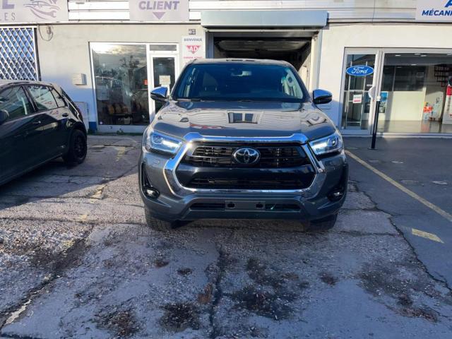 Toyota Hilux image 7