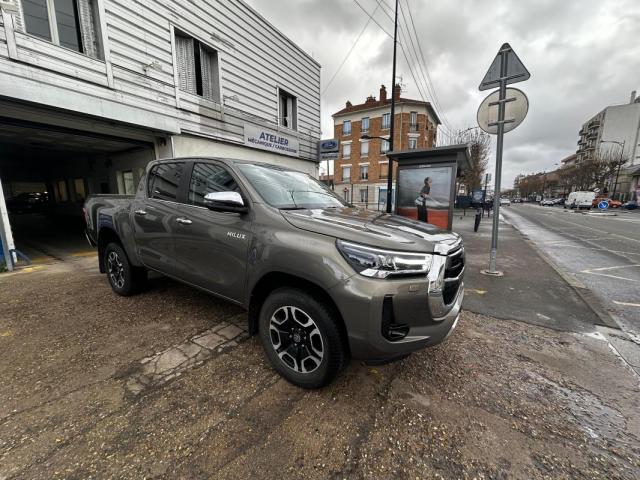 Toyota Hilux image 5