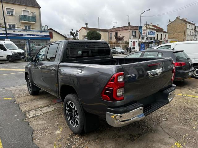 Toyota Hilux image 5