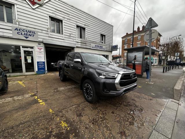 Toyota Hilux image 2