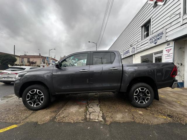 Toyota Hilux image 3