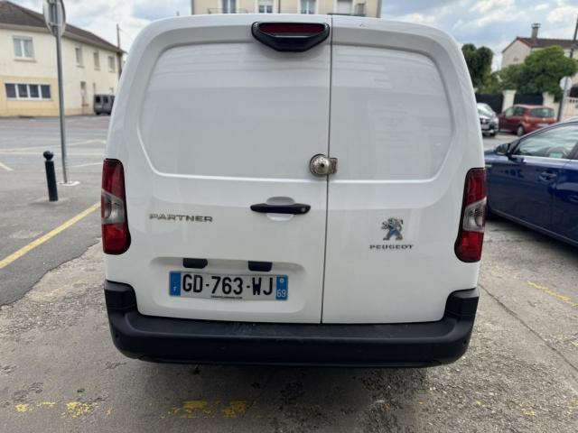 Peugeot Partner image 2