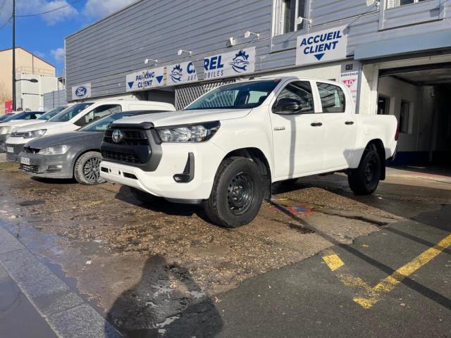 Toyota Hilux image 4