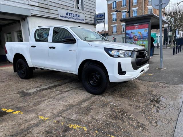 Toyota Hilux image 4