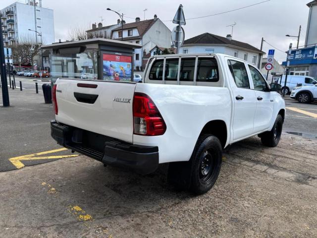 Toyota Hilux image 3