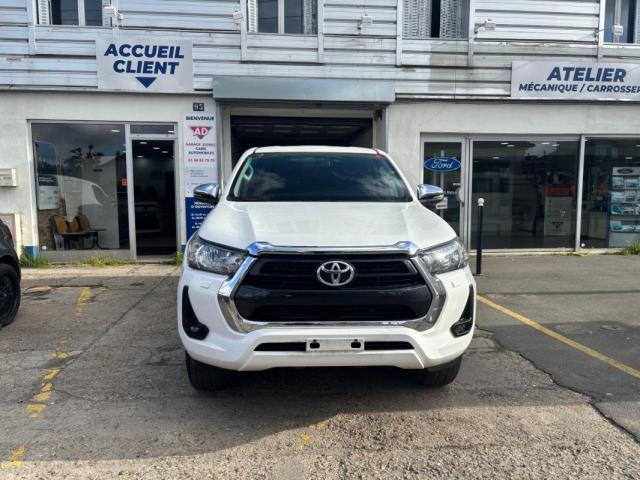 Toyota Hilux image 8