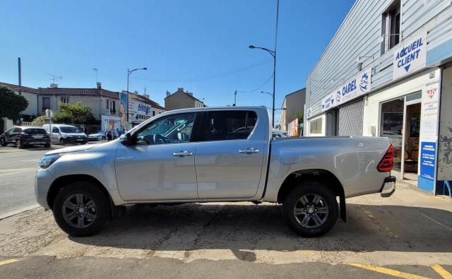 Toyota Hilux image 1