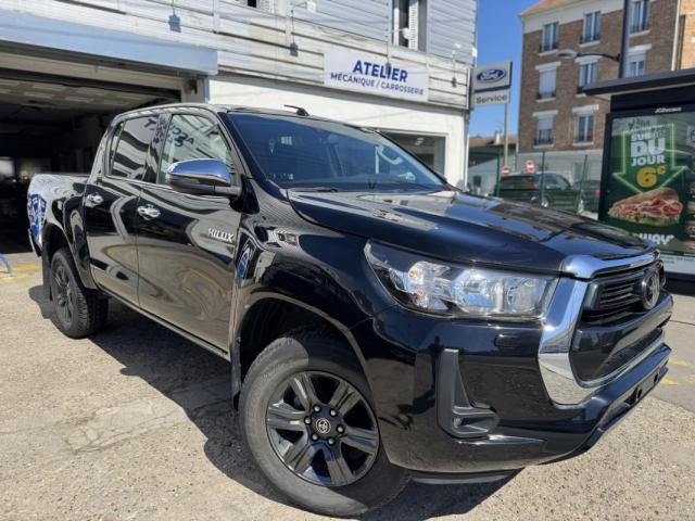 Toyota Hilux image 2