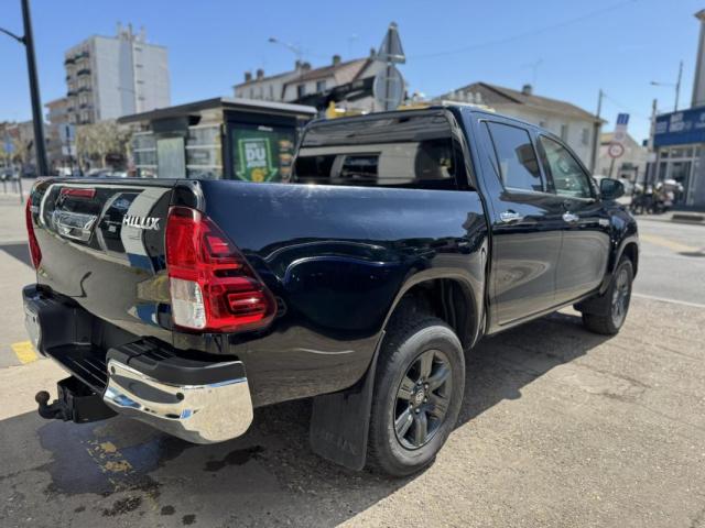 Toyota Hilux image 7