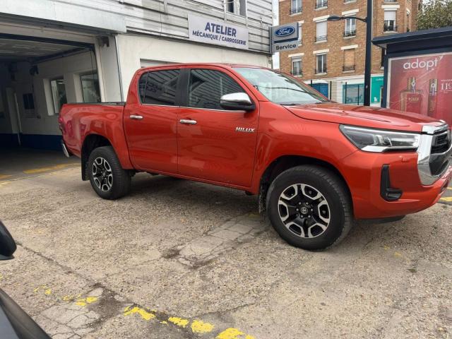 Toyota Hilux image 2