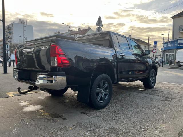 Toyota Hilux image 1