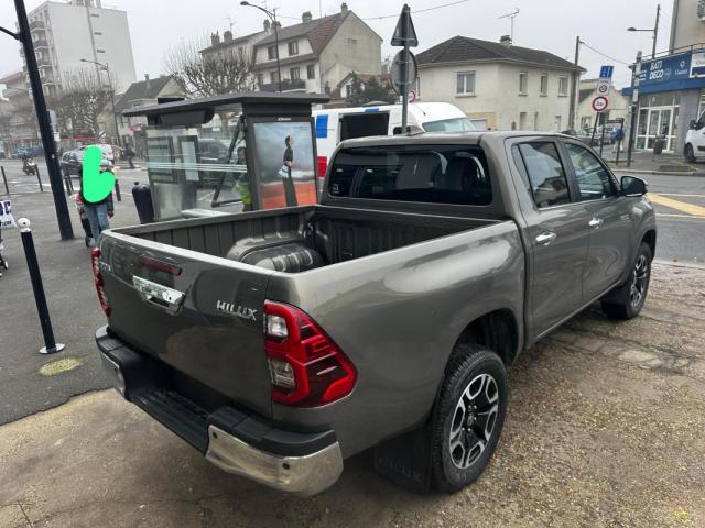 Toyota Hilux image 1