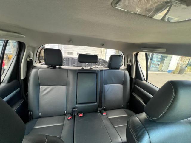Toyota Hilux image 4