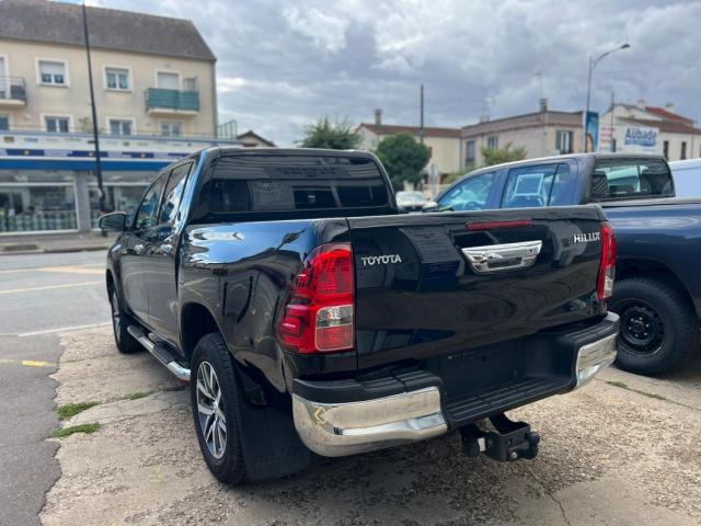 Toyota Hilux image 1
