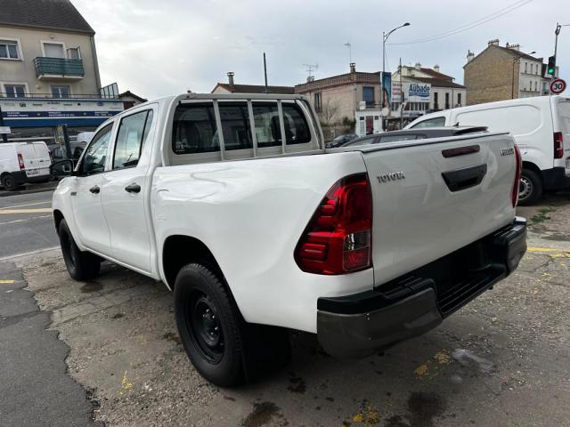 Toyota Hilux image 4