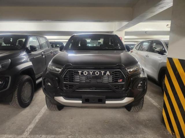 Toyota Hilux image 5
